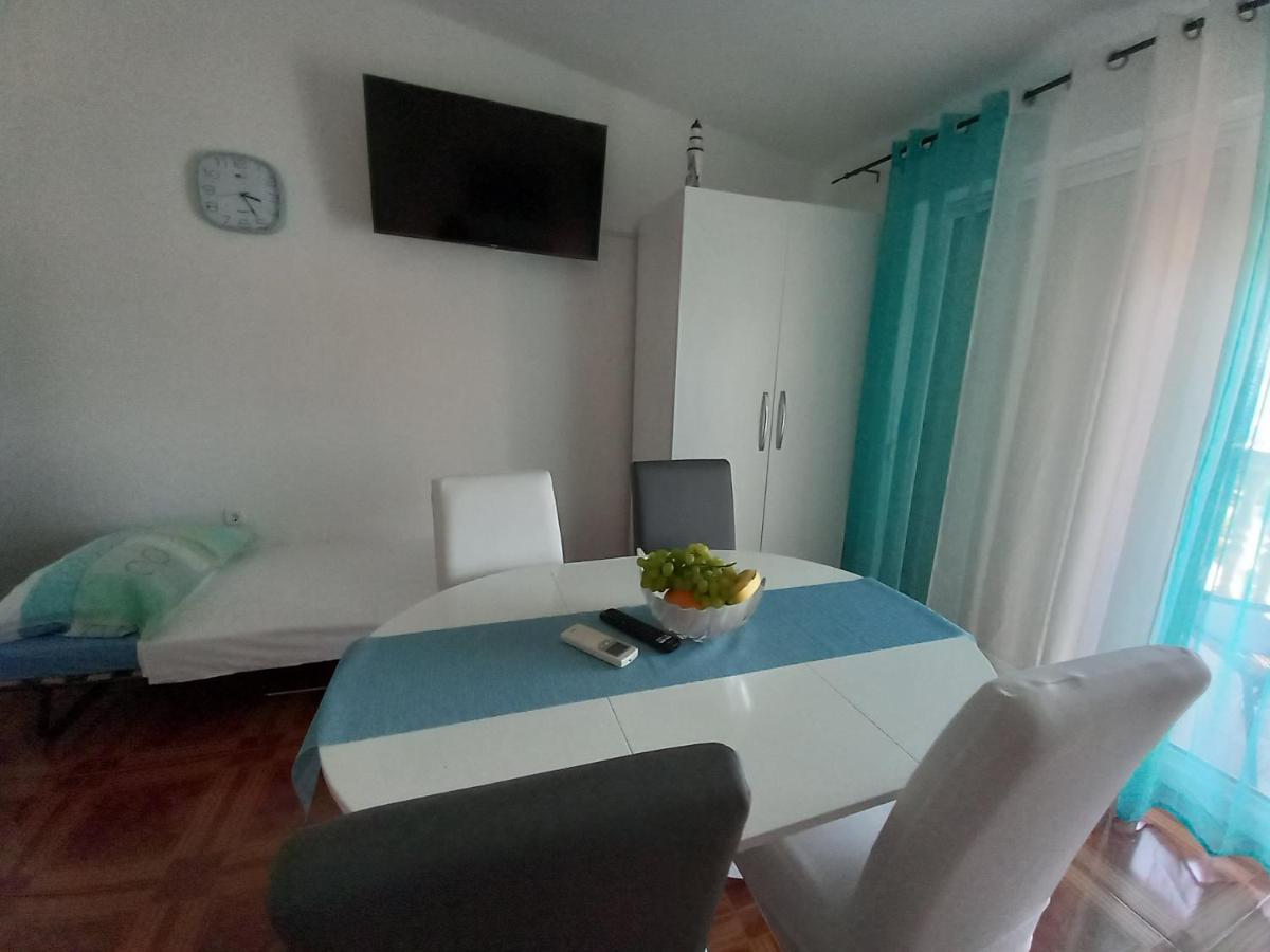 Apartmani Ivana Senj سينج الغرفة الصورة