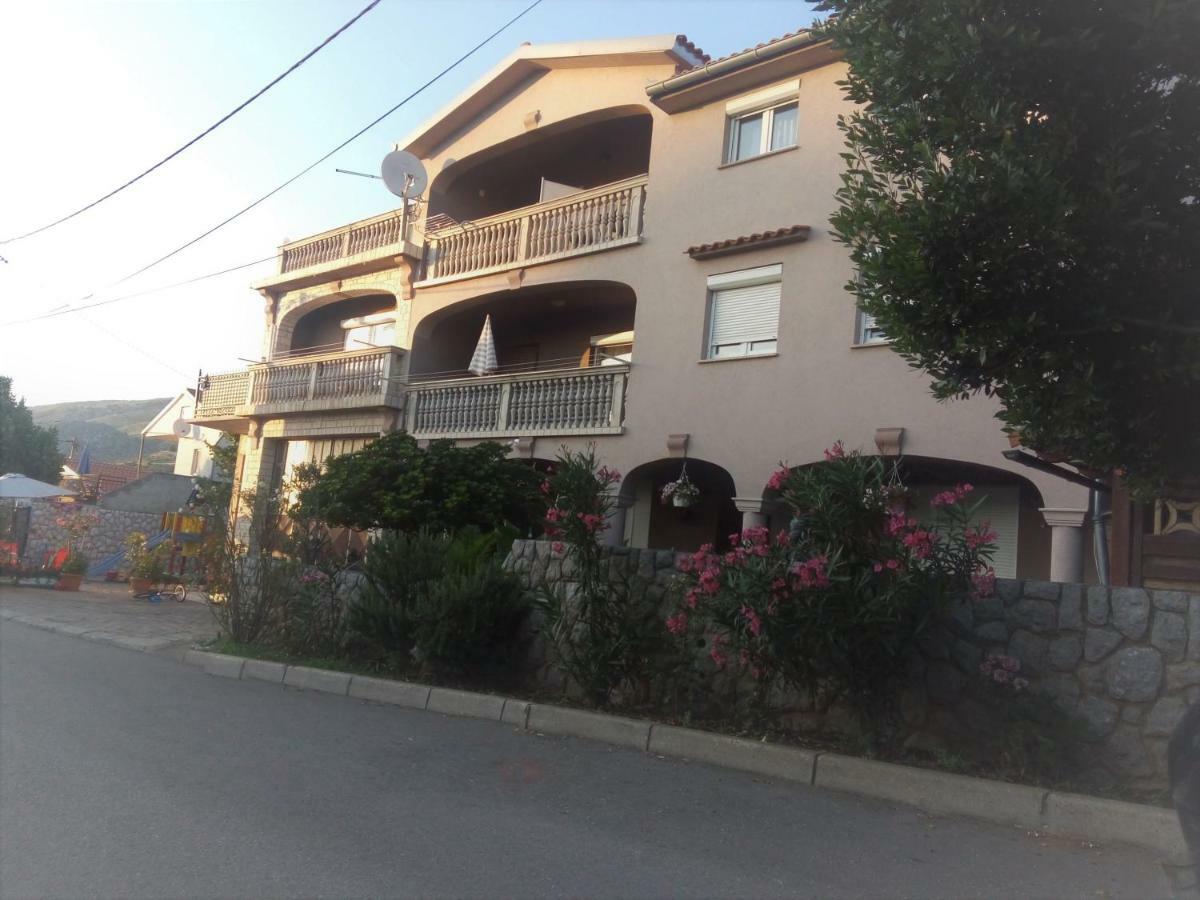 Apartmani Ivana Senj سينج المظهر الخارجي الصورة